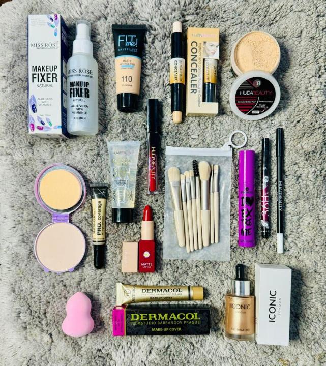 Classic 16 item makeup Deal