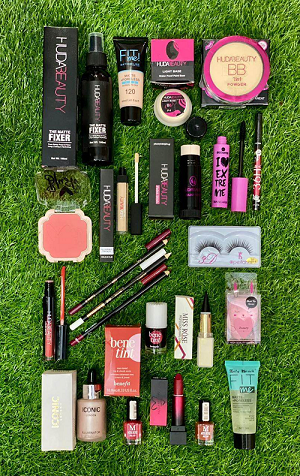 Ultimate 20 in 1 Makeup Deal – Liquid Foundation, Concealer, Blushes & More